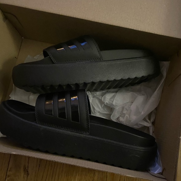 NWT platform black adidas slides sandals comfort cloud cushion - Picture 2 of 5